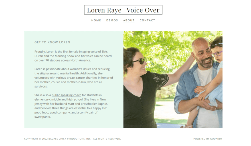 About us page for Loren Raye's website, featuring a green box with text in and an image of Loren and her family